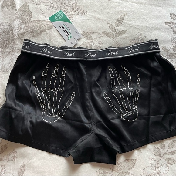 NWT VS Pink Rhinestone Skeleton Hands Black Satin Sleep Shorts Small Boxers - Picture 9 of 9